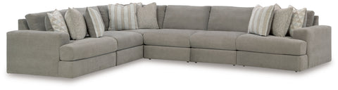 Avaliyah 6-Piece Sectional with Ottoman