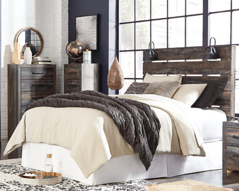 Drystan Queen Panel Headboard Bed with Mirrored Dresser, Chest and 2 Nightstands