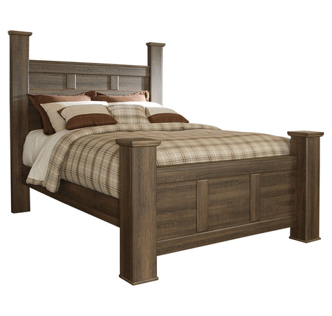 Juararo Queen Poster Bed with Mirrored Dresser