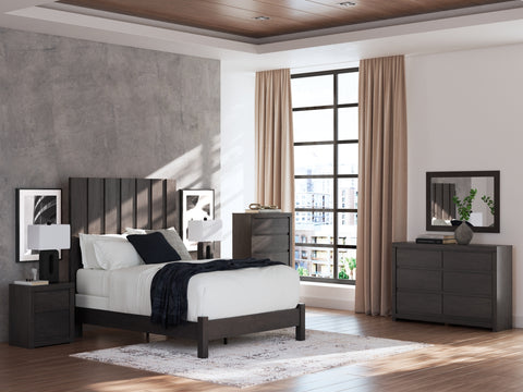 Parlayon Six Drawer Dresser
