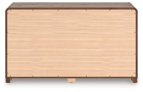 Hollinaze Dresser