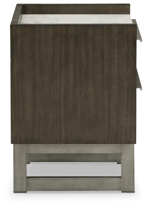 Arkenton California King Panel Bed with Mirrored Dresser, Chest and Nightstand