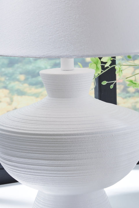 Harelwood Poly Table Lamp (1/CN)